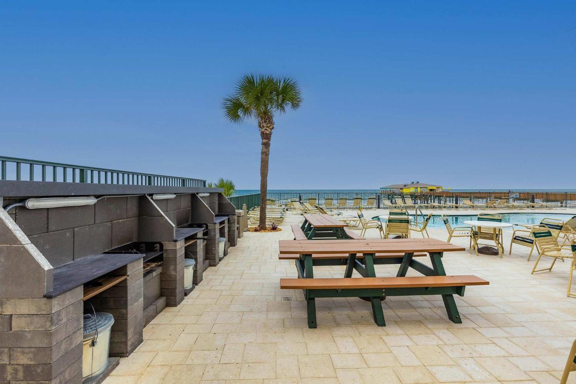 Ocean Front Condo With Amazing Views! Sunglow Resort 402 By Brightwild Daytona Beach Shores Exterior photo